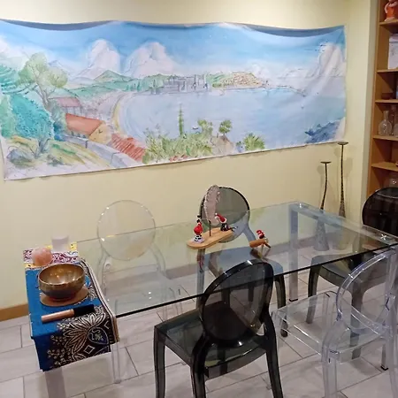 Maison Partagee, 2 Avec Clim, 15 Min بيت للعطل